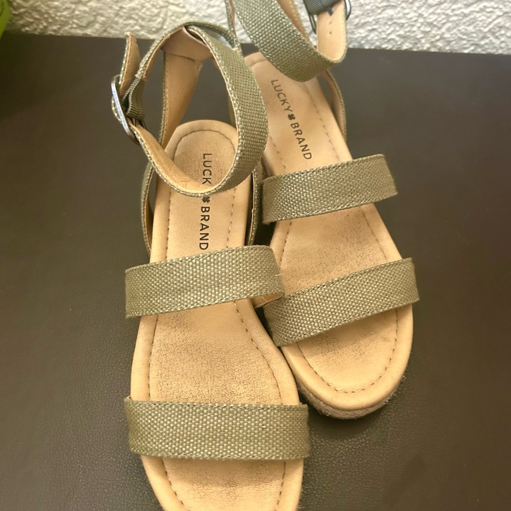 Lucky Brand Strap Sandals